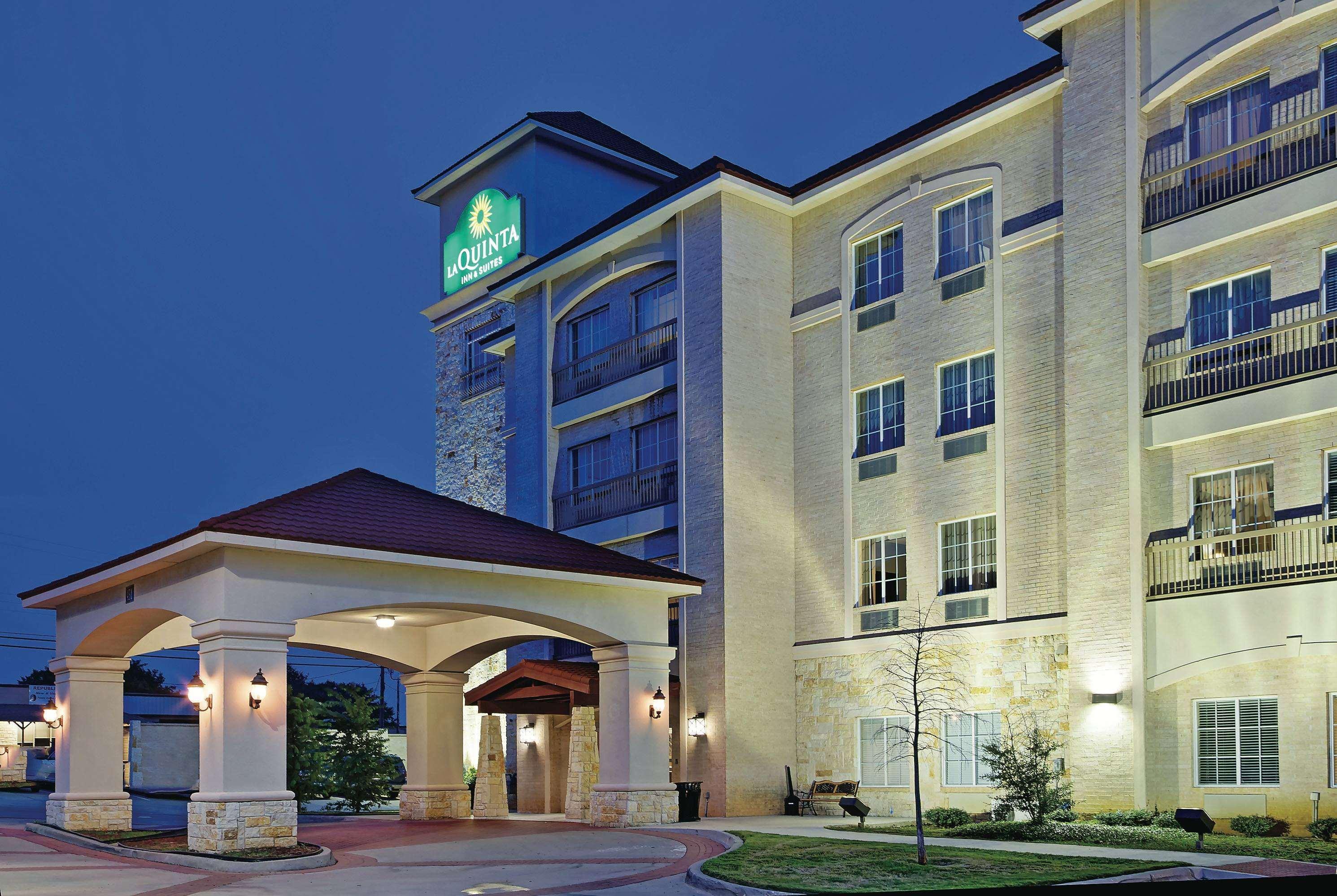 La Quinta By Wyndham Dfw Airport West - Euless Hotel Buitenkant foto